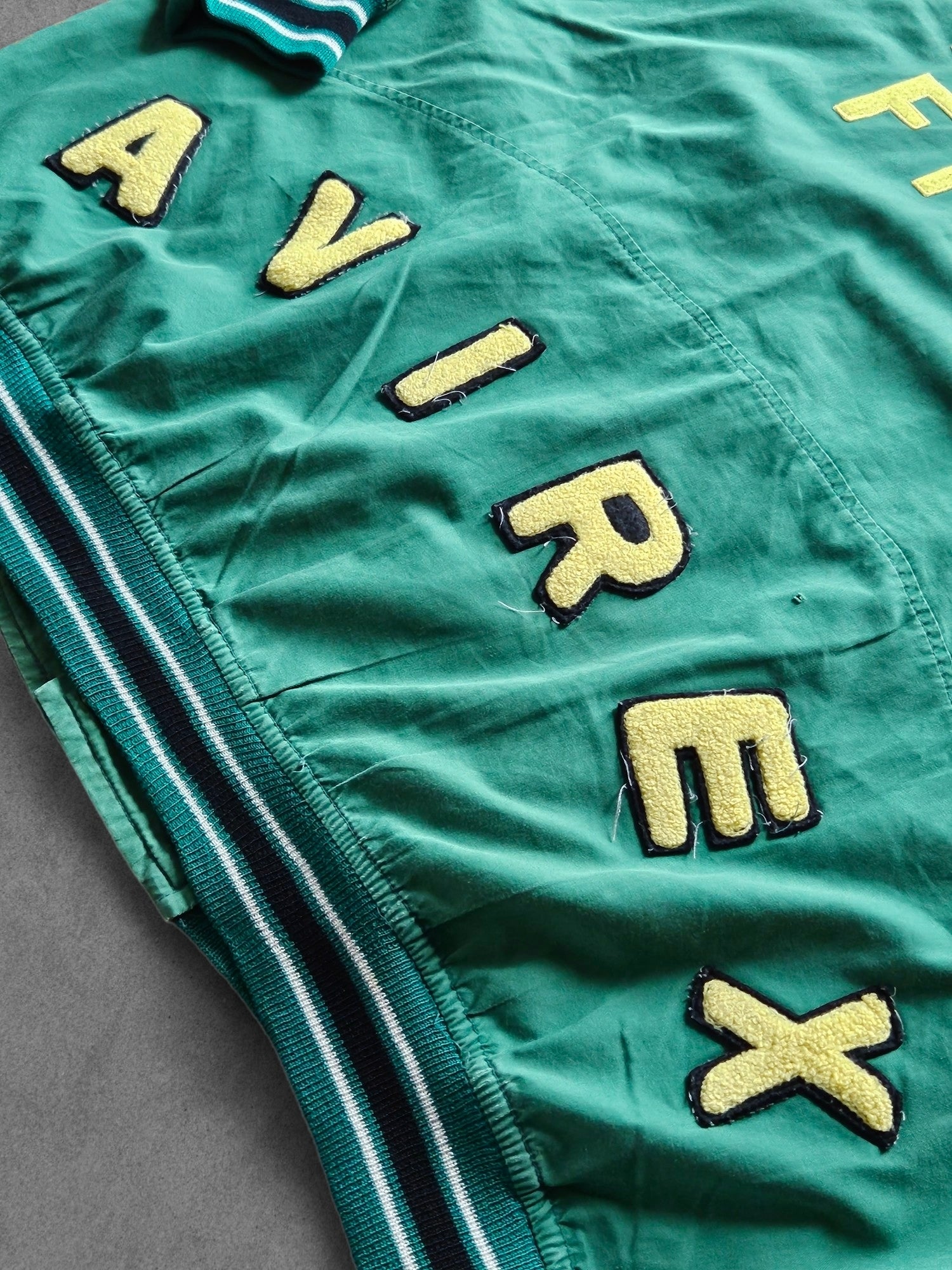 90s AVIREX "TRACK FIELD" JACKET [L]