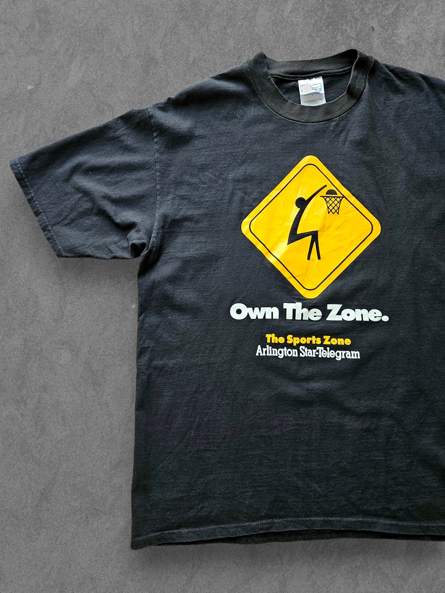 90s HANES ''OWN THE ZONE'' T-SHIRT [L]