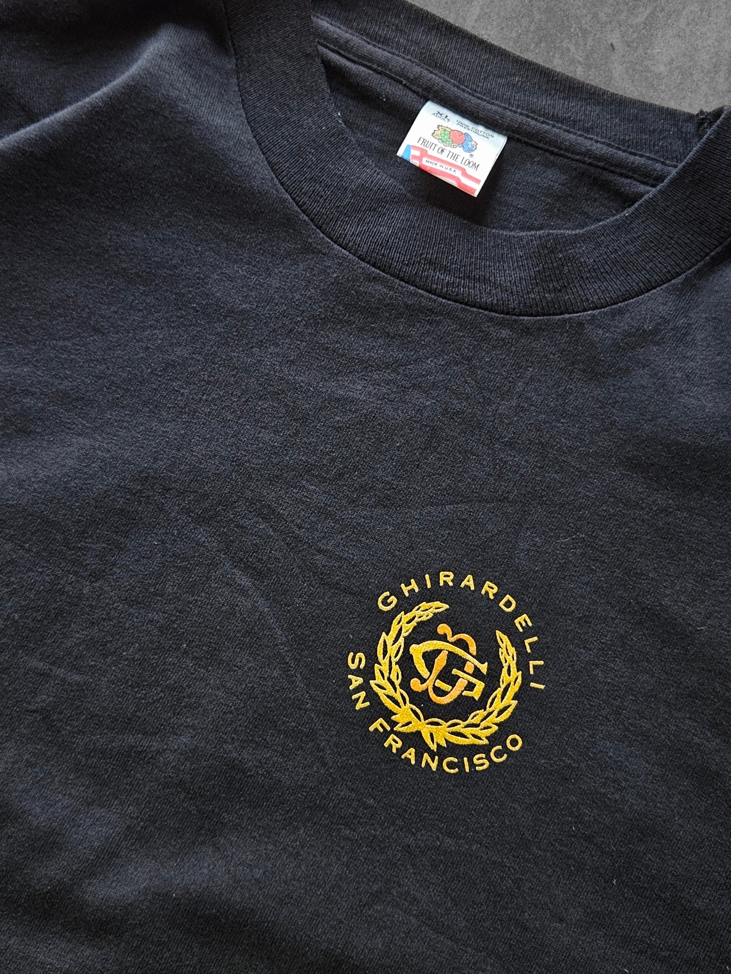 90s FRUIT OF THE LOOM ''GHIRARDELLI'' T-SHIRT [XL]