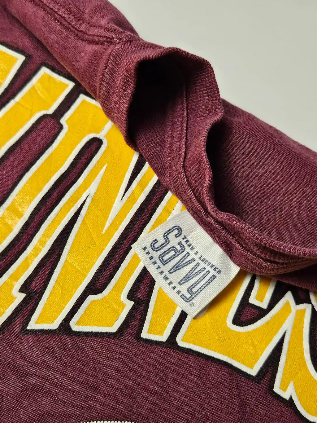 Tag: Savvy Sportswear neklabel met vintage look

