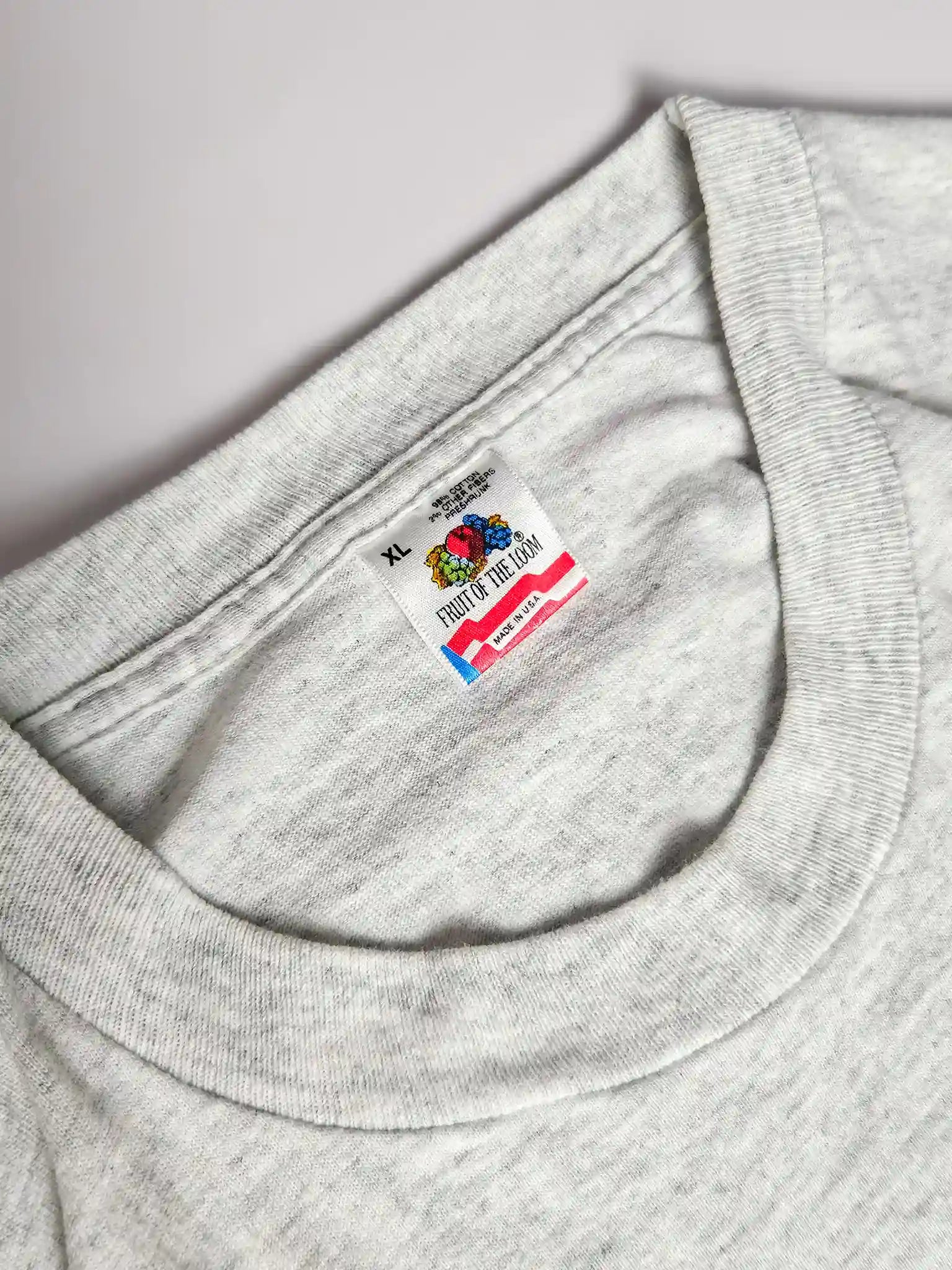 Tag: Fruit of the Loom label, Made in USA, maat XL

