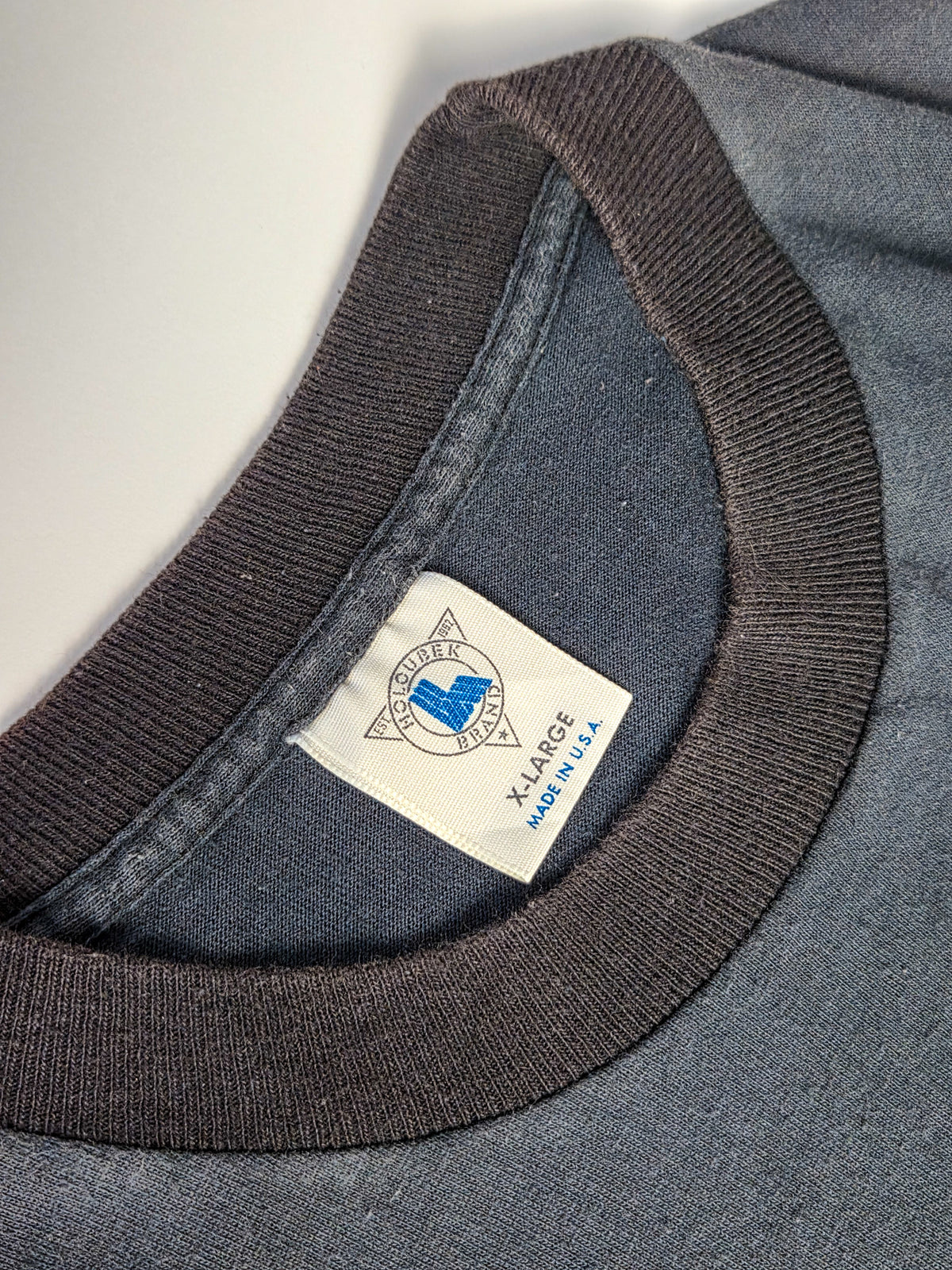 Holoubek Brand-halslabel van het Miller Lite T-shirt met maat X-Large en Made in U.S.A.