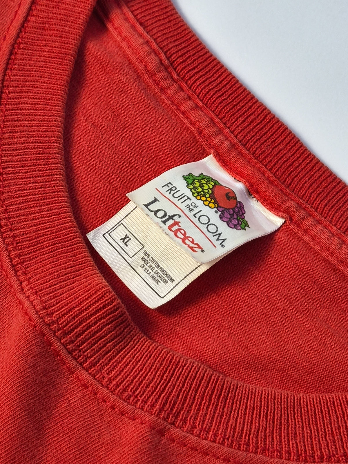 Fruit of the Loom Lofteez XL label in een vintage Pedro’s mountainbike T-shirt uit de late jaren ’90 tot vroege 2000s.
