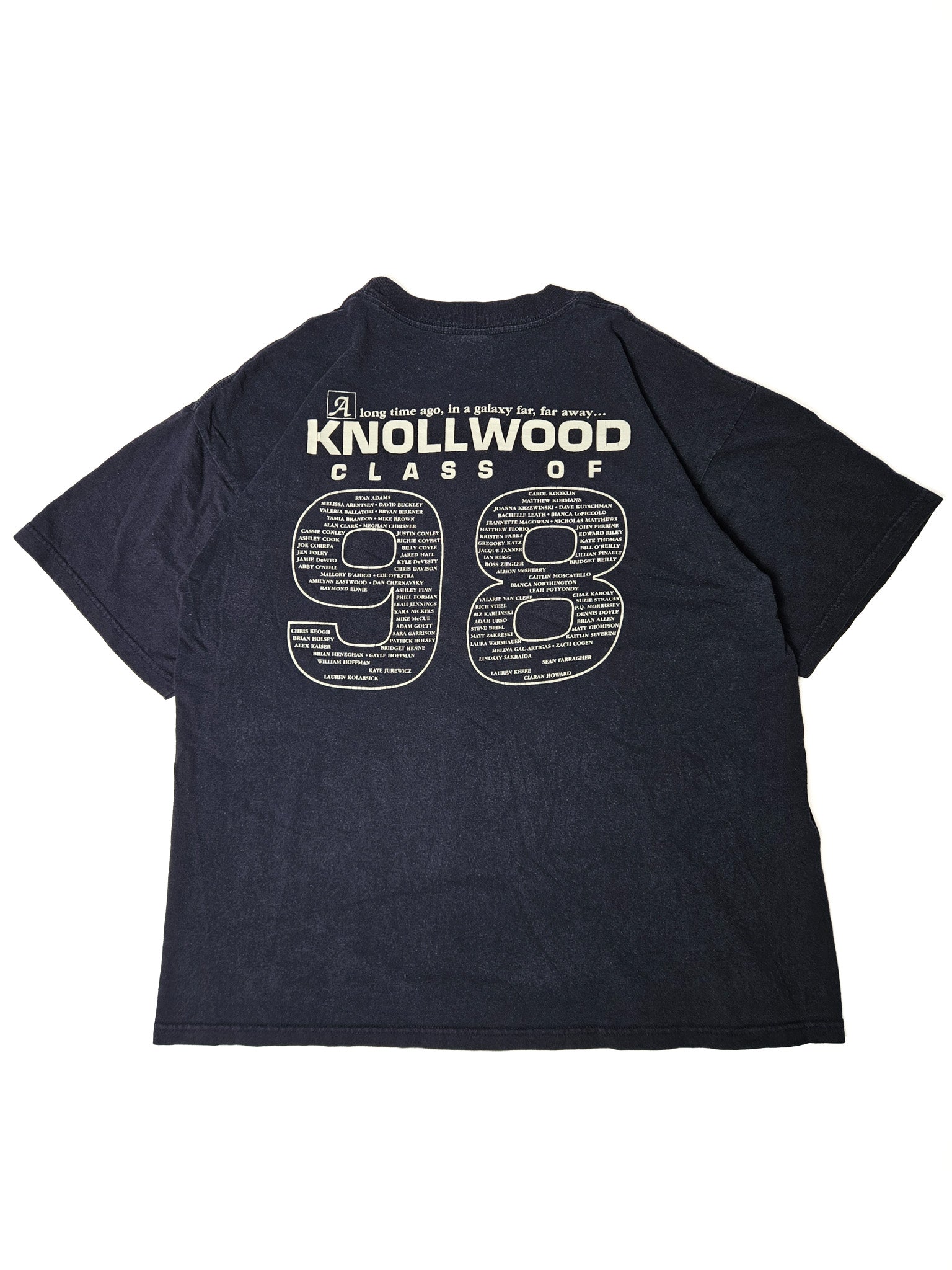 Achterkant van donkerblauw vintage T-shirt met witte Knollwood 98 print