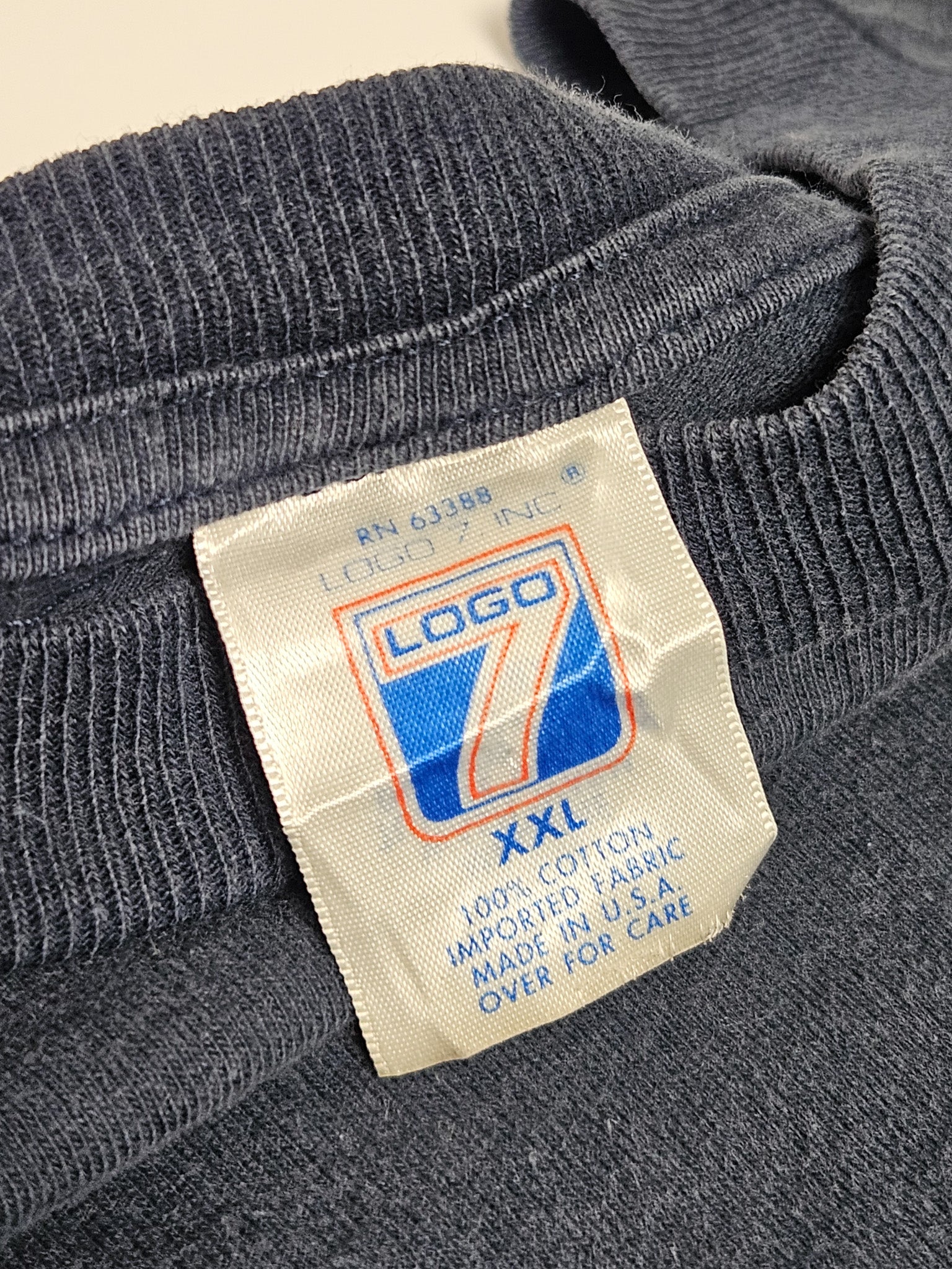 Wit neklabel van vintage Detroit Tigers T-shirt met Logo 7 en maat XXL