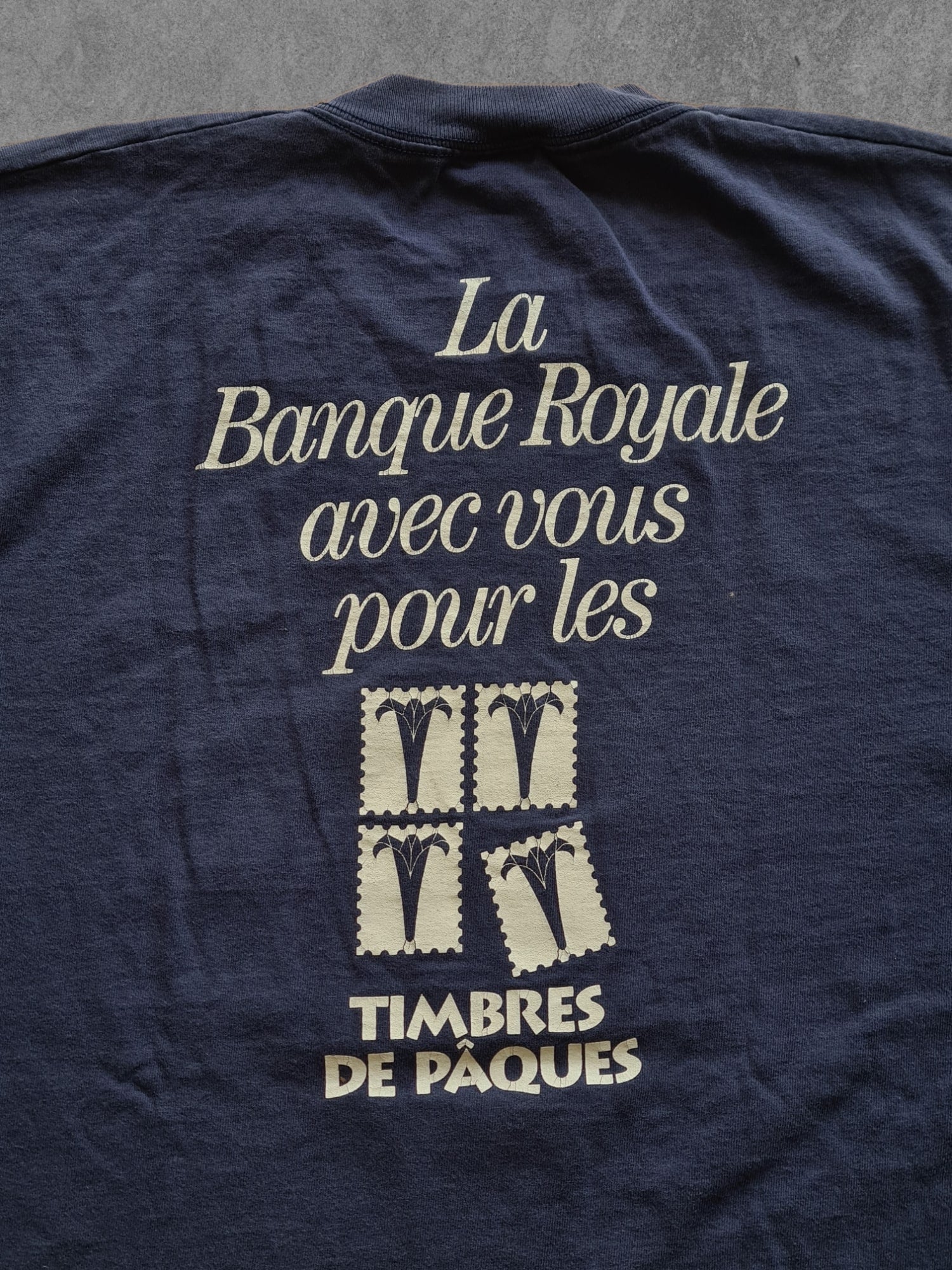 De vintage winkel met tweedehands kleding uit de thrift | 1989 FRUIT OF THE LOOM ''BANQUE ROYALE'' T-SHIRT [XL] T-SHIRT