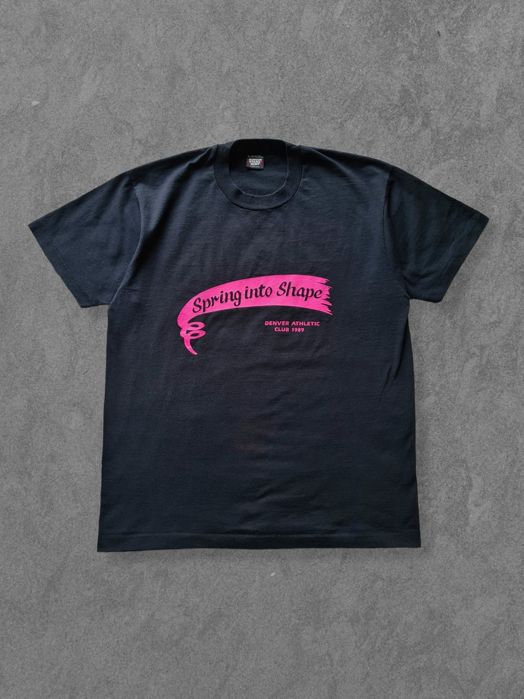 De vintage winkel met tweedehands kleding uit de thrift | 1989 SCREEN STARS ''DENVER ATHLETIC'' T-SHIRT [XL] T-SHIRT