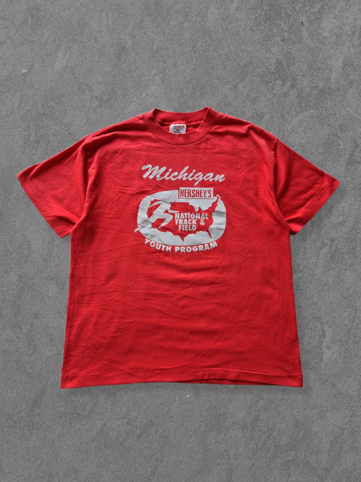 De vintage winkel met tweedehands kleding uit de thrift | 1993 TEE JAYS ''MICHIGAN TRACK'' T-SHIRT [L] T-SHIRT