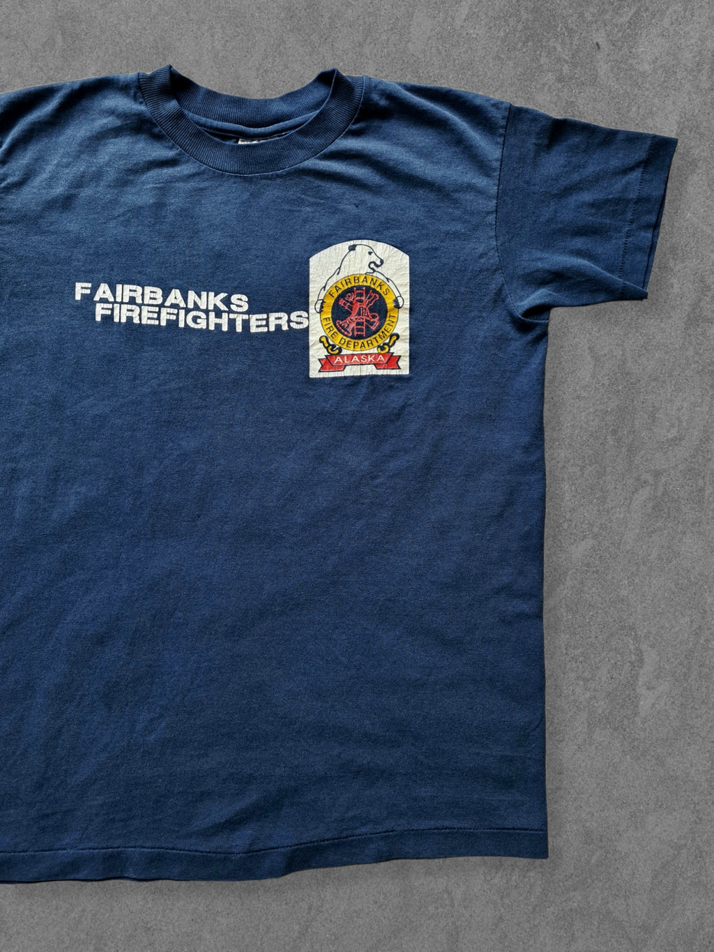 De vintage winkel met tweedehands kleding uit de thrift | 80s HANES ''FAIRBANKS FIREFIGHTERS'' T-SHIRT [S] T-SHIRT