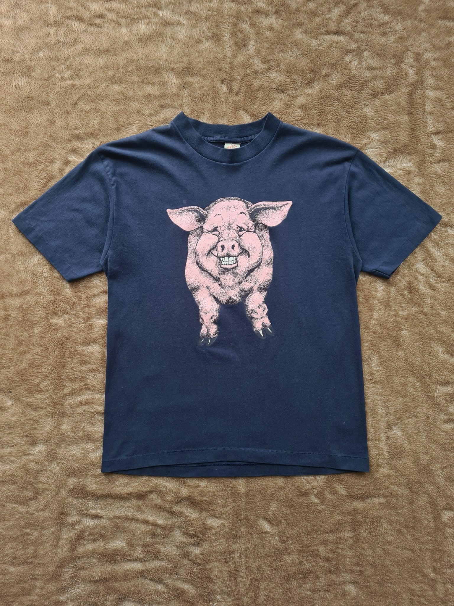 De vintage winkel met tweedehands kleding uit de thrift | 80s HEF-T BY TEE JAYS ''PIG'' T-SHIRT [L] T-SHIRT