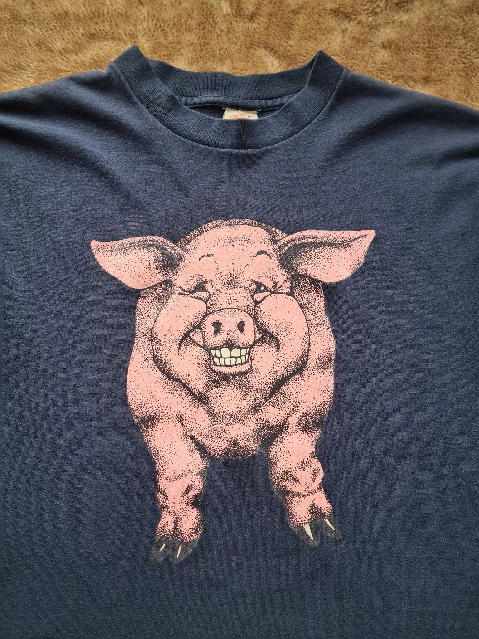 De vintage winkel met tweedehands kleding uit de thrift | 80s HEF-T BY TEE JAYS ''PIG'' T-SHIRT [L] T-SHIRT