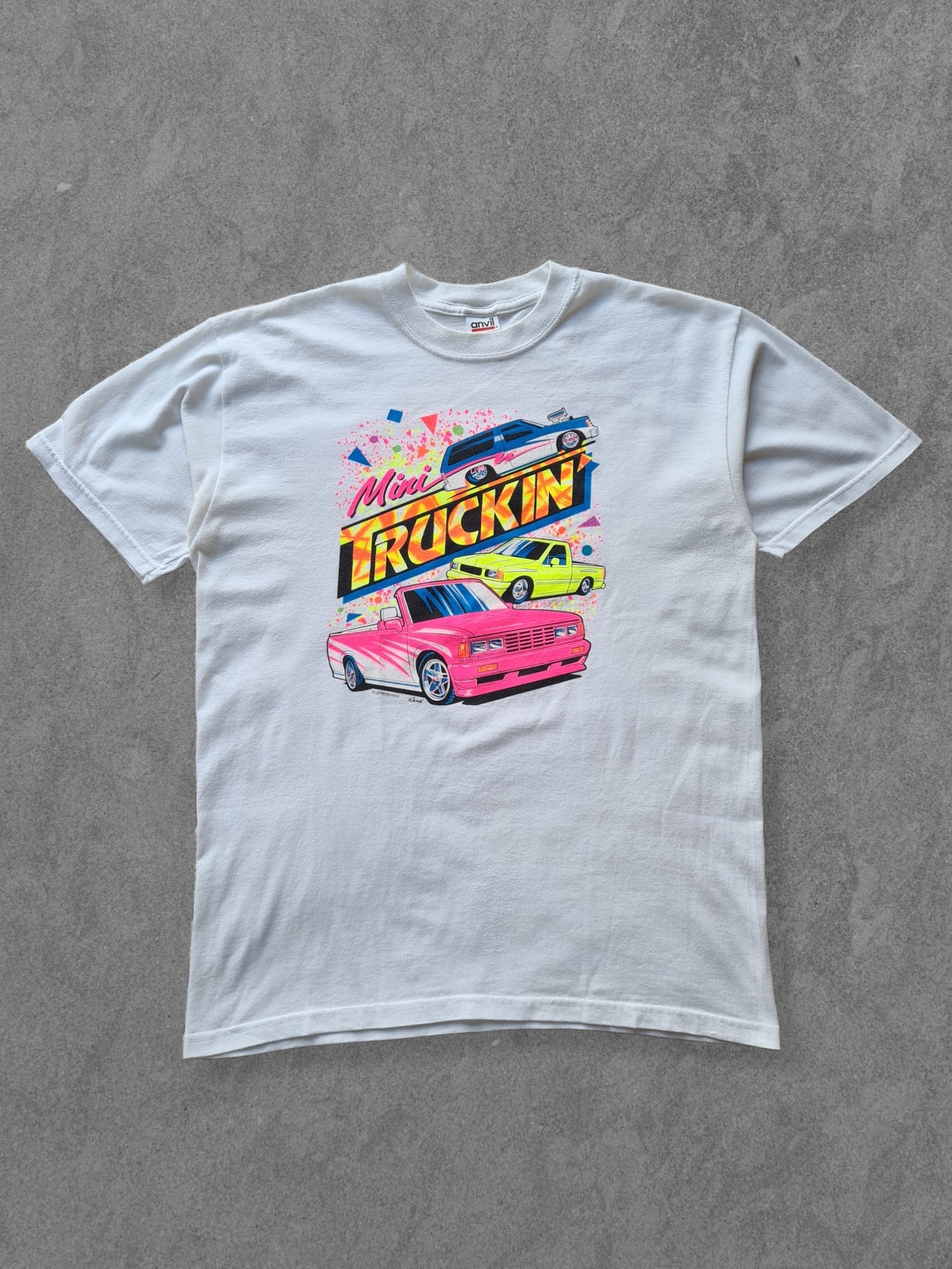 De vintage winkel met tweedehands kleding uit de thrift | 90s ANVIL ''MINI TRUCKIN'' T-SHIRT [L] T-SHIRT