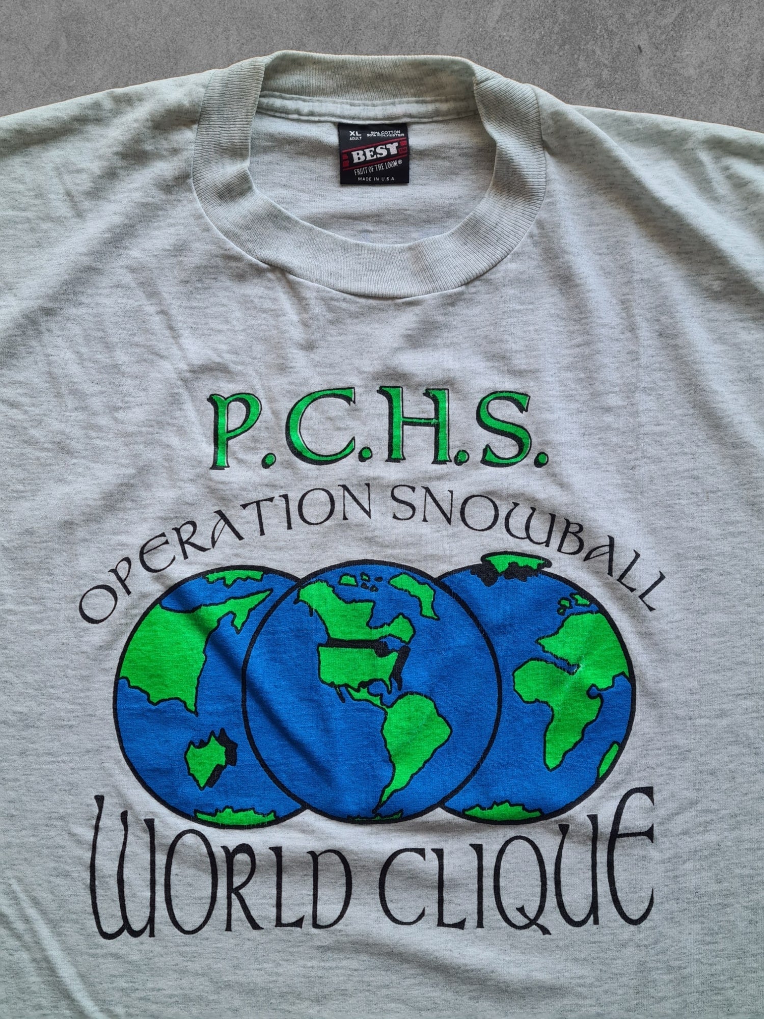 De vintage winkel met tweedehands kleding uit de thrift | 90s BEST FRUIT OF THE LOOM ''PCHS'' T-SHIRT [XL] T-SHIRT