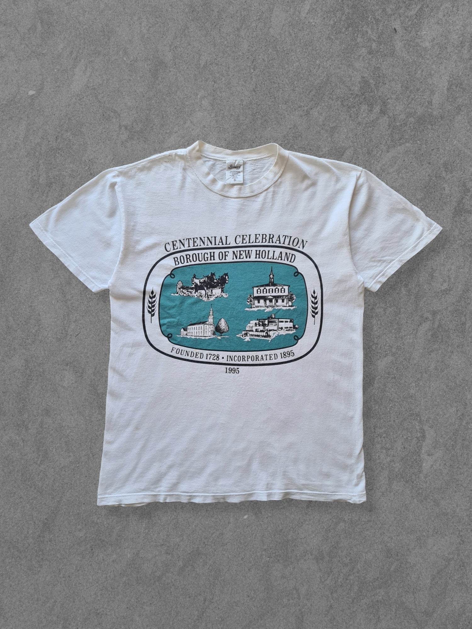 De vintage winkel met tweedehands kleding uit de thrift | 90s BRIAGGI ''NEW HOLLAND'' T-SHIRT [L] T-SHIRT