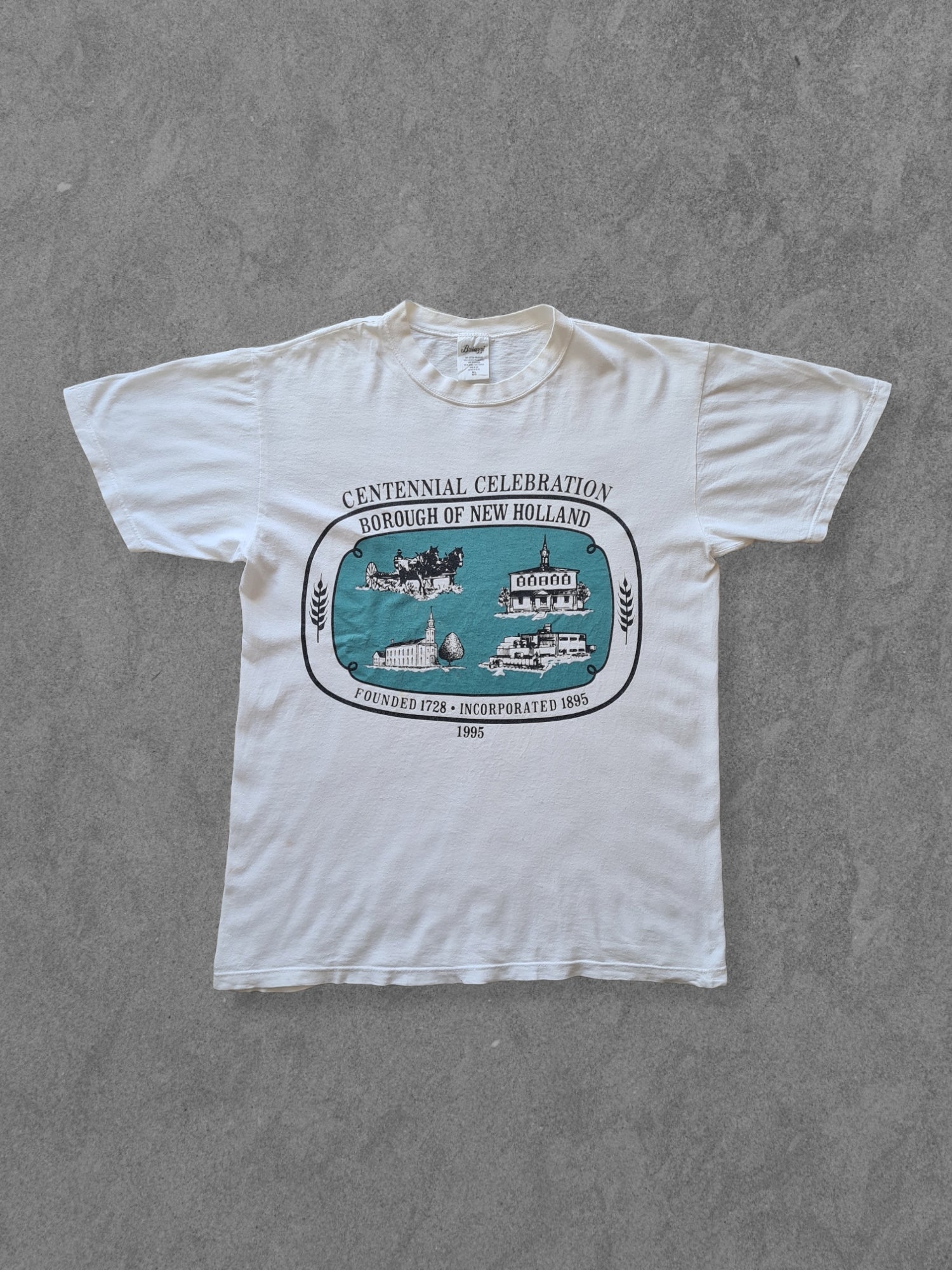 De vintage winkel met tweedehands kleding uit de thrift | 90s BRIAGGI ''NEW HOLLAND'' T-SHIRT [L] T-SHIRT
