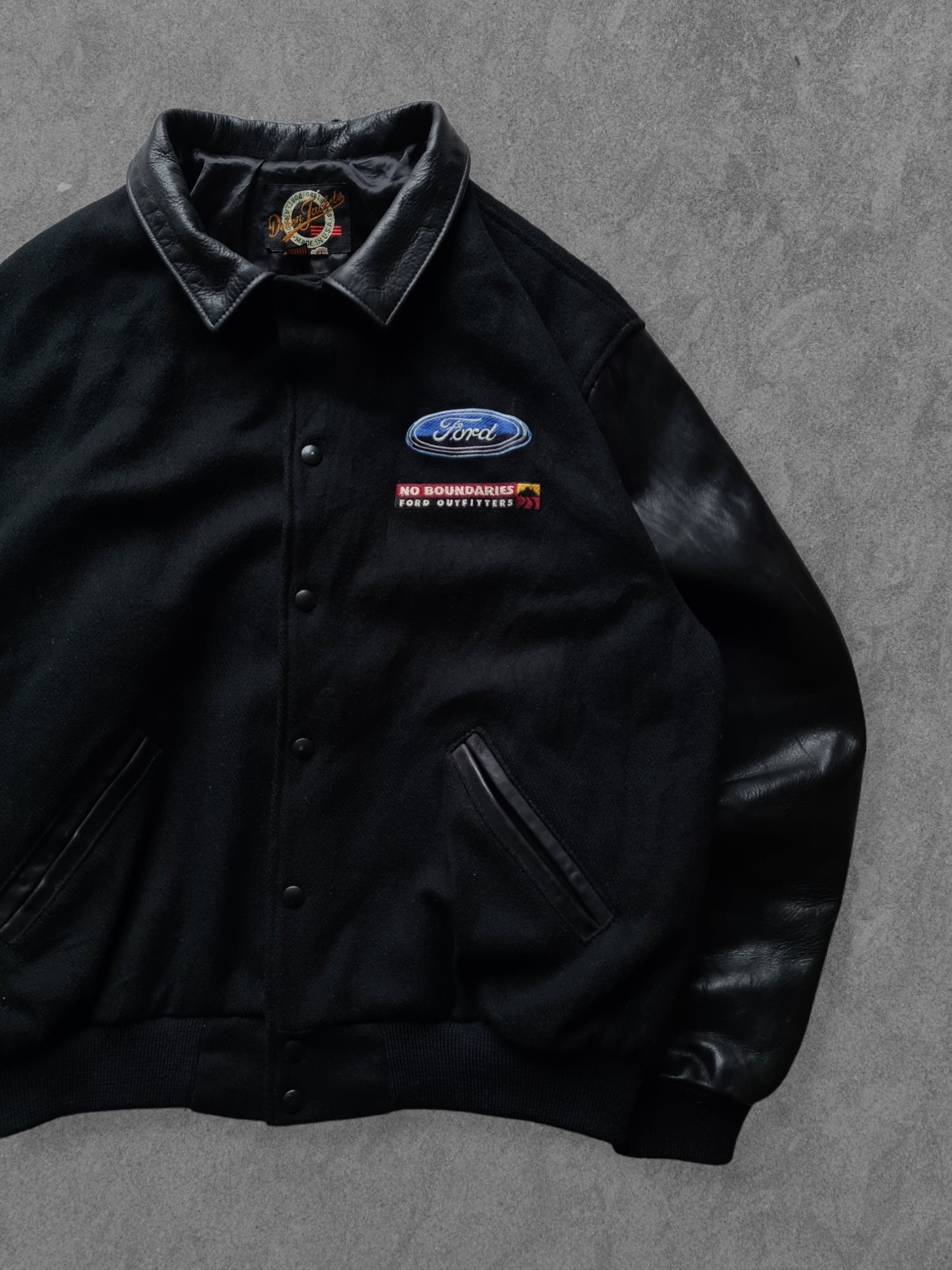 De vintage winkel met tweedehands kleding uit de thrift | 90s DEHEN "FORD X" VARSITY JACKET [XL] OUTERWEAR