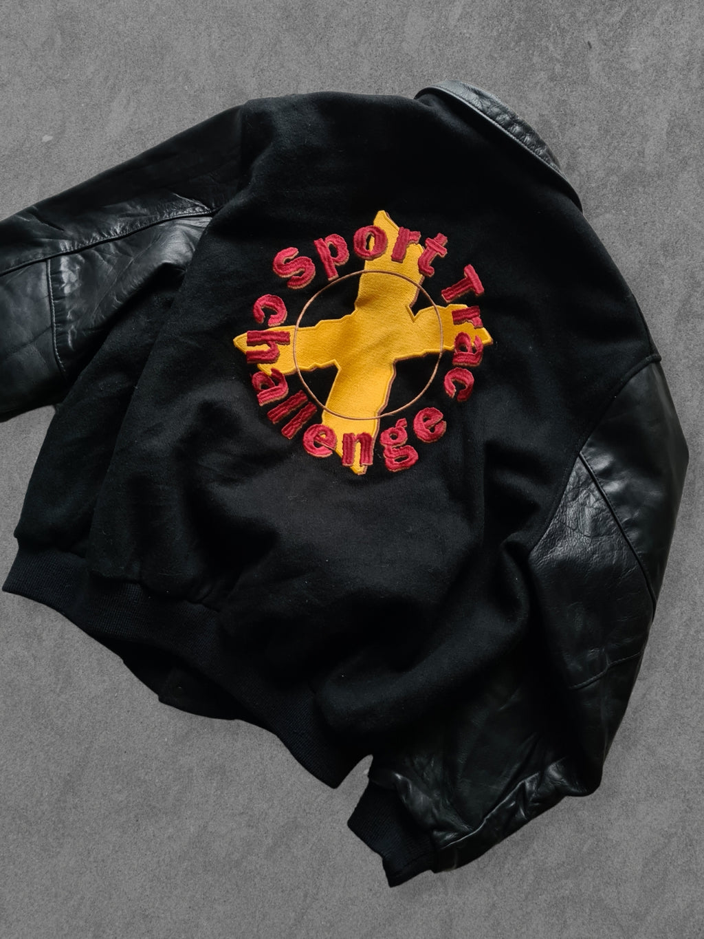De vintage winkel met tweedehands kleding uit de thrift | 90s DEHEN "FORD X" VARSITY JACKET [XL] OUTERWEAR