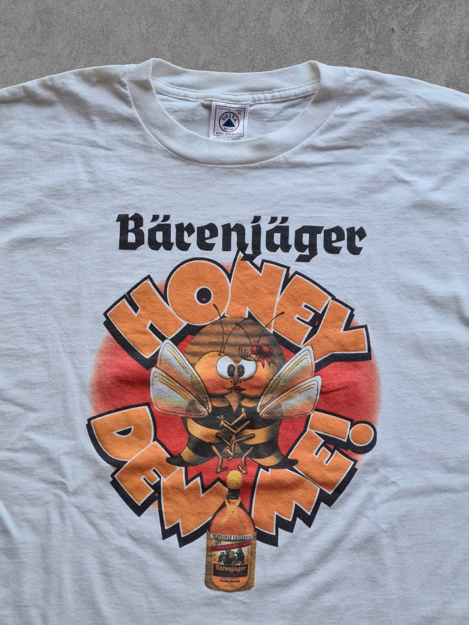 De vintage winkel met tweedehands kleding uit de thrift | 90s DELTA ''HONEY DEW ME!'' T-SHIRT [XL] T-SHIRT