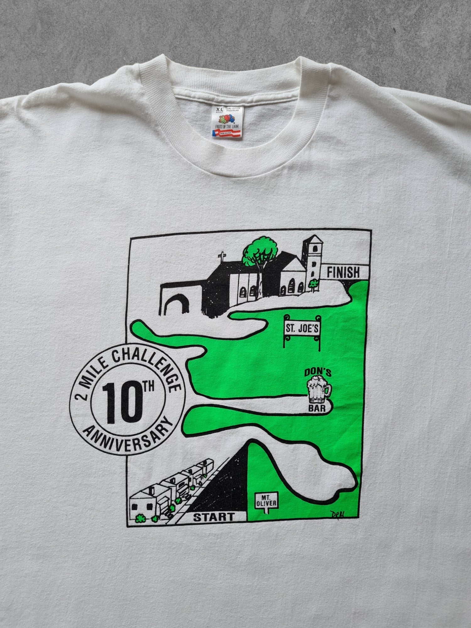 De vintage winkel met tweedehands kleding uit de thrift | 90s FRUIT OF THE LOOM ''2 MILE CHALLENGE'' T-SHIRT [XL] T-SHIRT