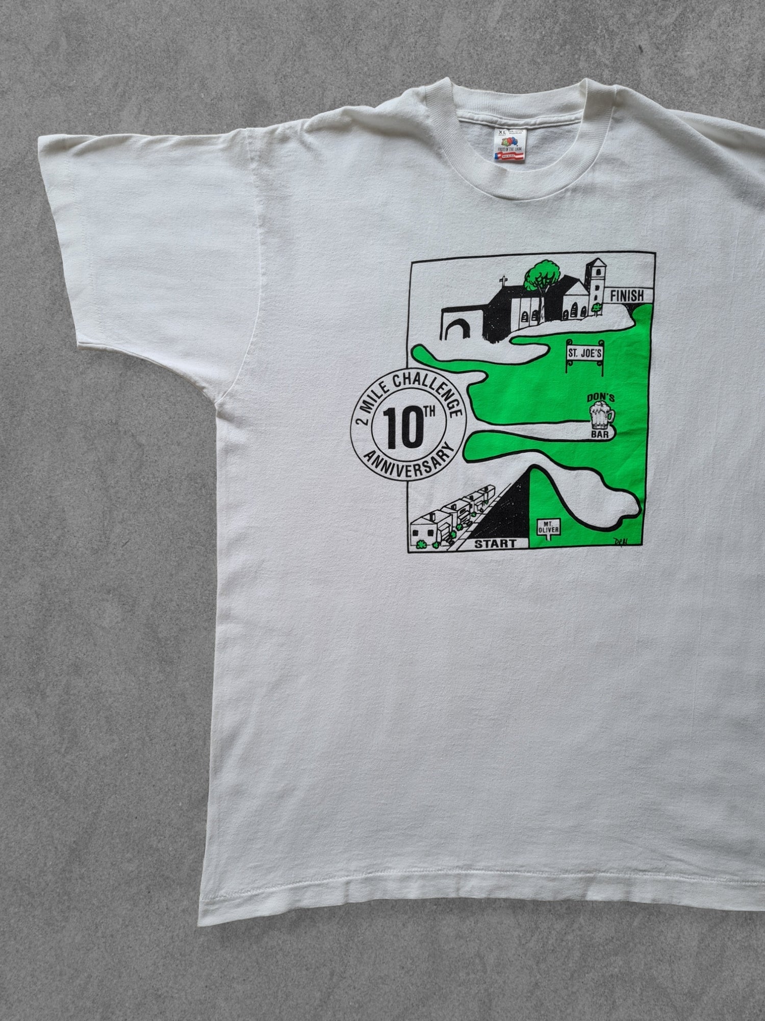 De vintage winkel met tweedehands kleding uit de thrift | 90s FRUIT OF THE LOOM ''2 MILE CHALLENGE'' T-SHIRT [XL] T-SHIRT