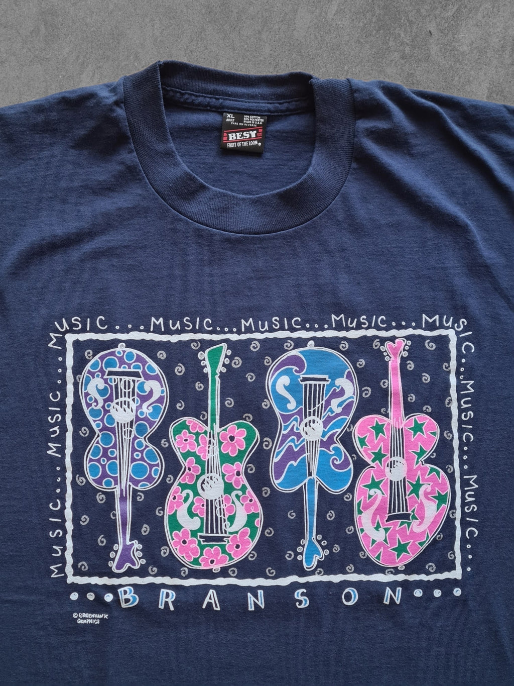 De vintage winkel met tweedehands kleding uit de thrift | 90s FRUIT OF THE LOOM ''BRANSON'' T-SHIRT [XL] T-SHIRT
