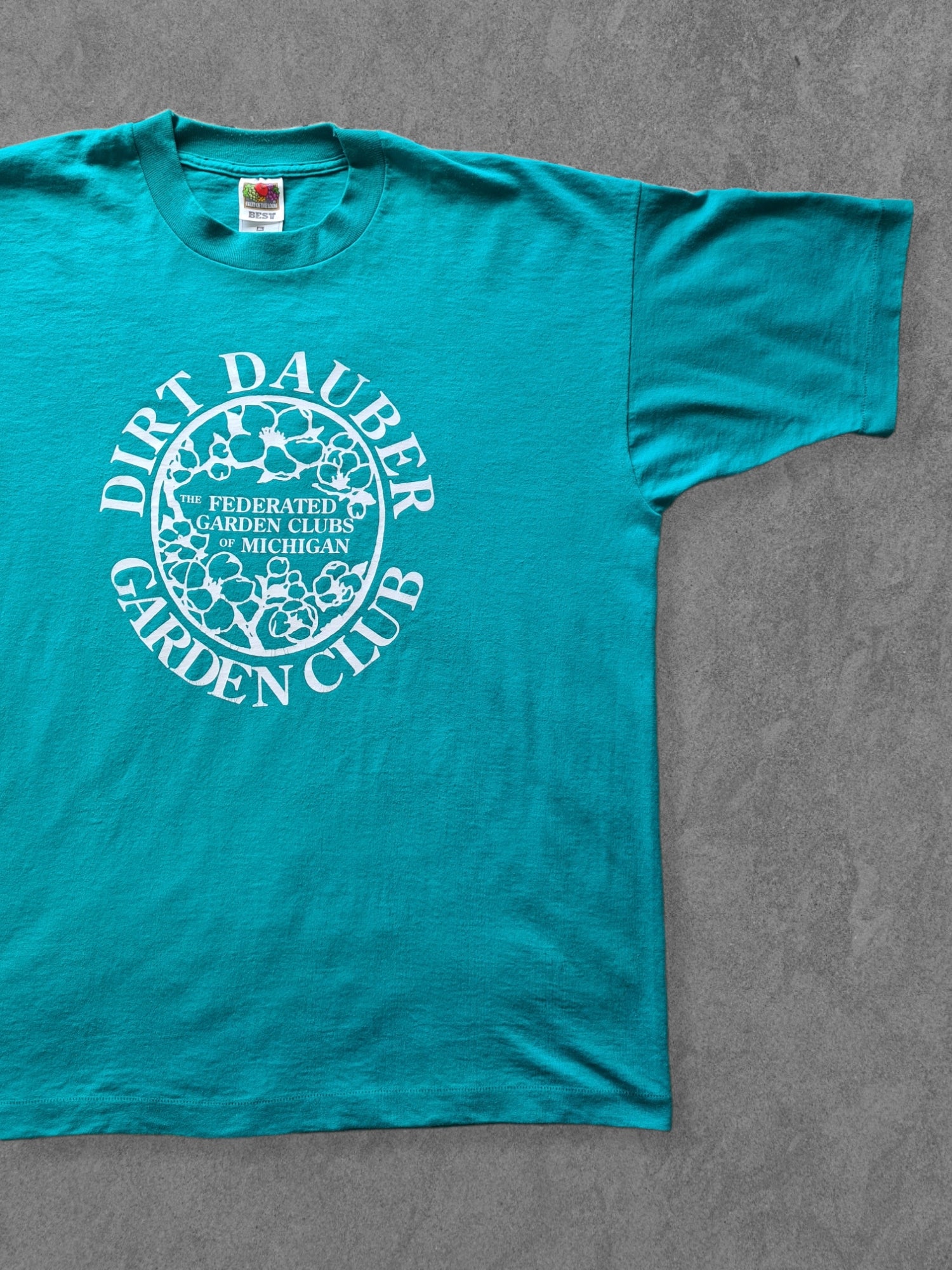 De vintage winkel met tweedehands kleding uit de thrift | 90s FRUIT OF THE LOOM ''DIRT DAUBER'' T-SHIRT [XL] T-SHIRT
