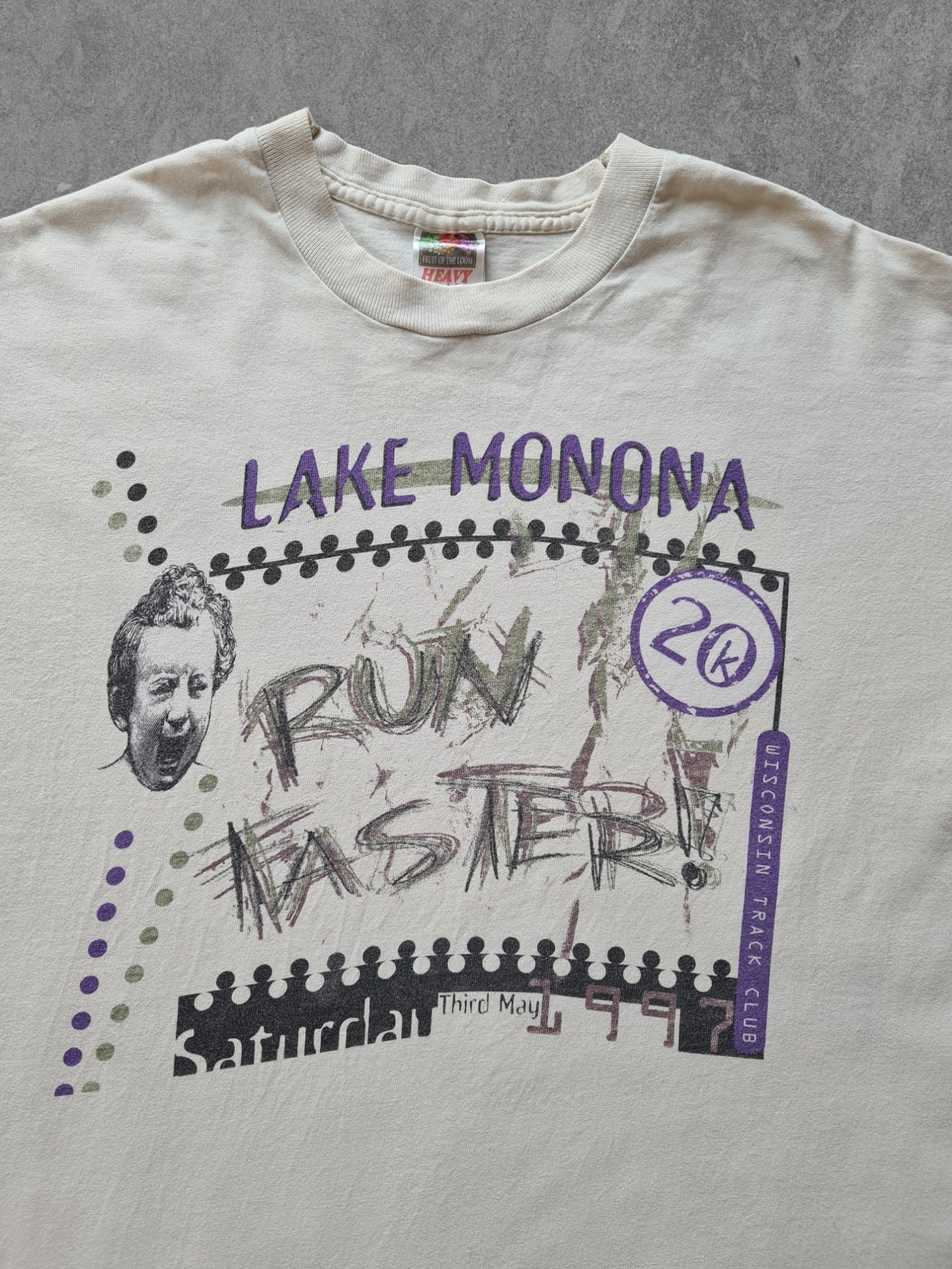 De vintage winkel met tweedehands kleding uit de thrift | 90s FRUIT OF THE LOOM ''LAKE MONONA'' T-SHIRT [XL] T-SHIRT