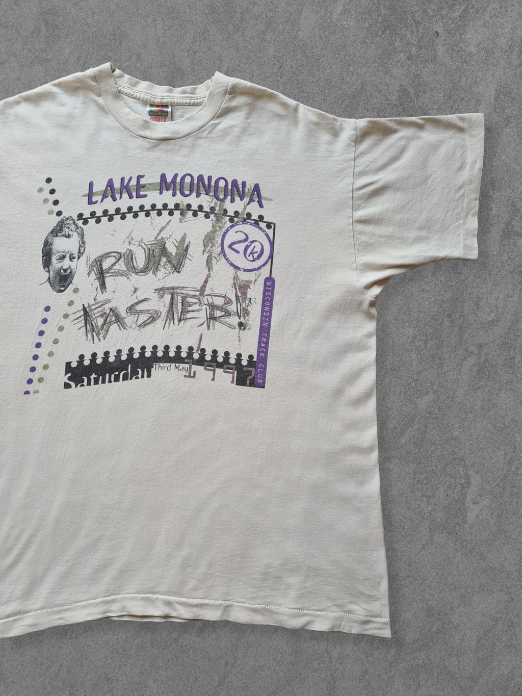 De vintage winkel met tweedehands kleding uit de thrift | 90s FRUIT OF THE LOOM ''LAKE MONONA'' T-SHIRT [XL] T-SHIRT