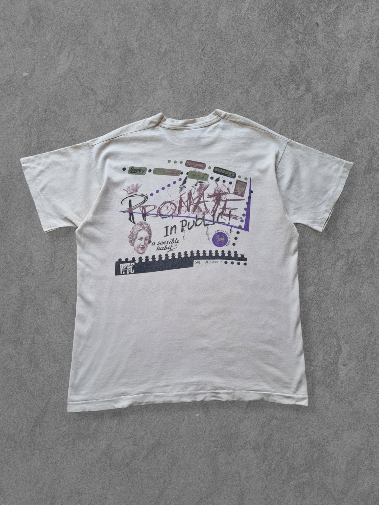 De vintage winkel met tweedehands kleding uit de thrift | 90s FRUIT OF THE LOOM ''LAKE MONONA'' T-SHIRT [XL] T-SHIRT