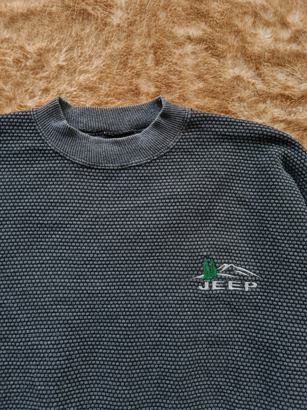 De vintage winkel met tweedehands kleding uit de thrift | 90s H.L. MILLER GOLD ''JEEP'' SWEATSHIRT [M] SWEATSHIRT