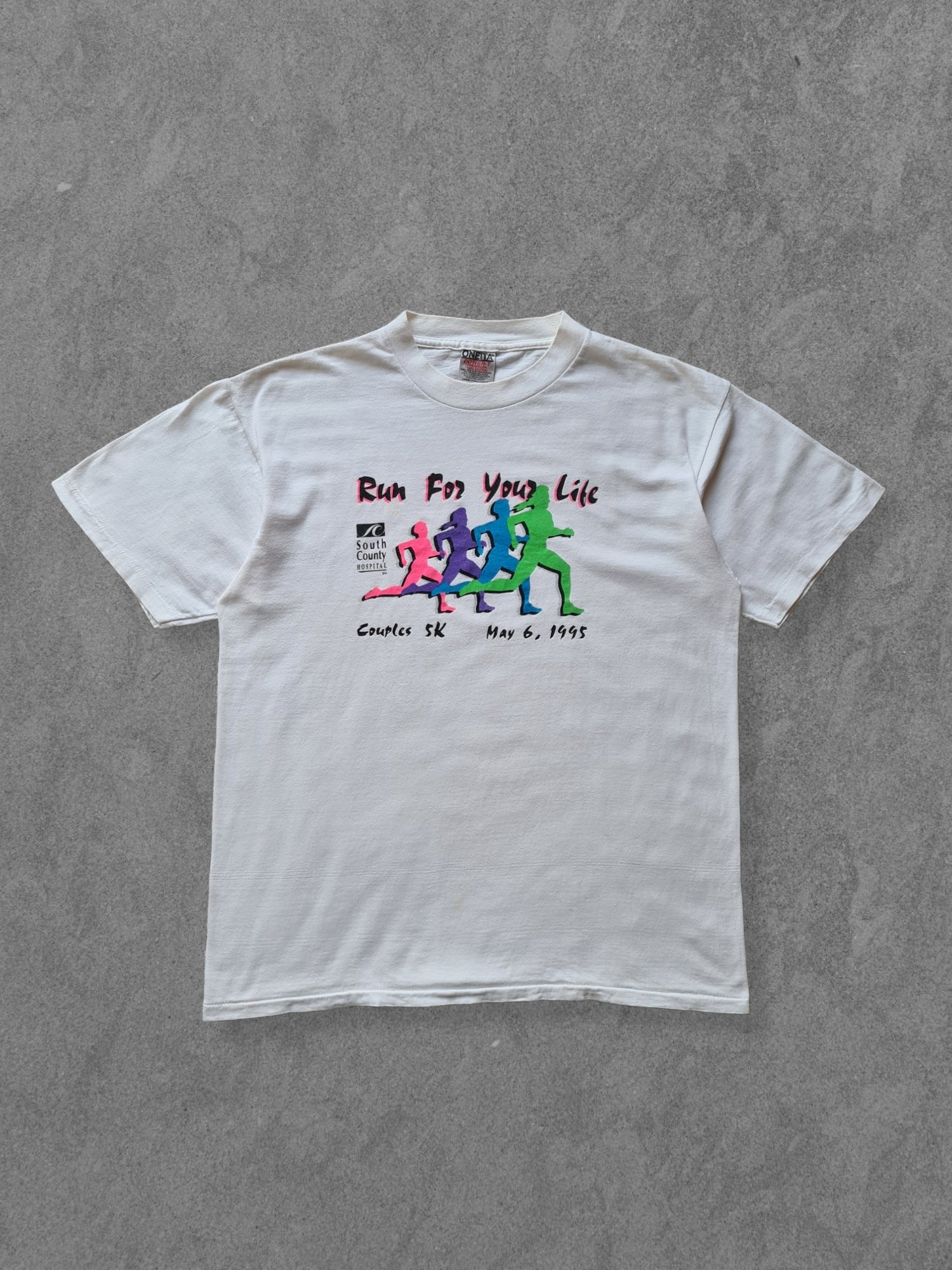 De vintage winkel met tweedehands kleding uit de thrift | 90s ONEITA ''RUN FOR YOUR LIFE'' T-SHIRT [L] T-SHIRT