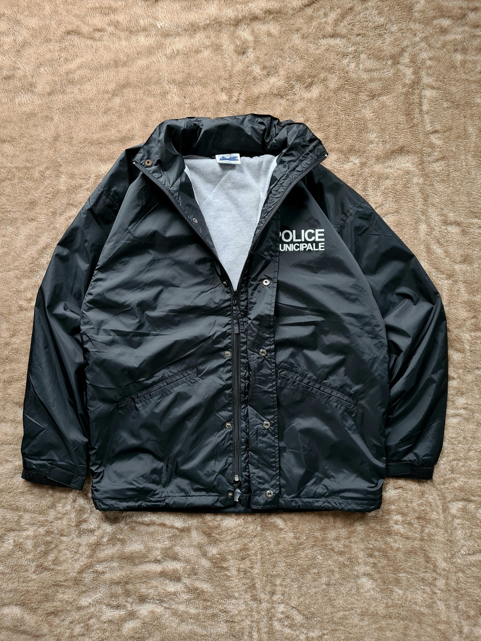 De vintage winkel met tweedehands kleding uit de thrift | 90s POLICE MUNICIPALE FRANCE JACKET [M] OUTERWEAR