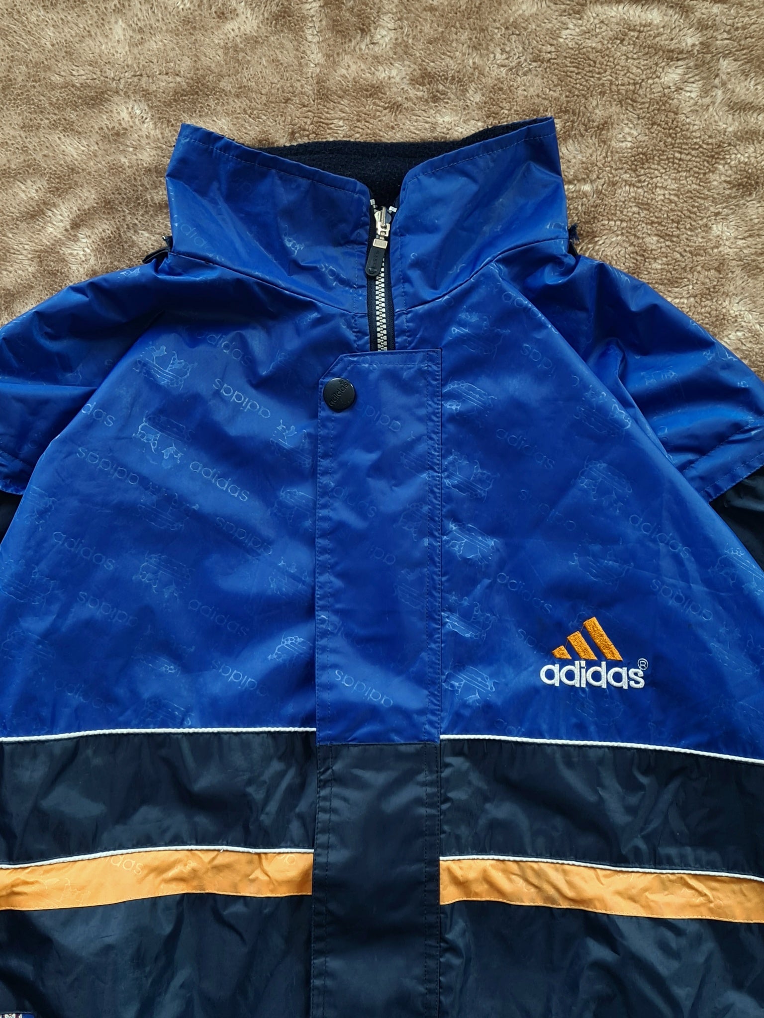 De vintage winkel met tweedehands kleding uit de thrift | 90s RETRO ADIDAS REVIRSABLE JACKET [XL] OUTERWEAR