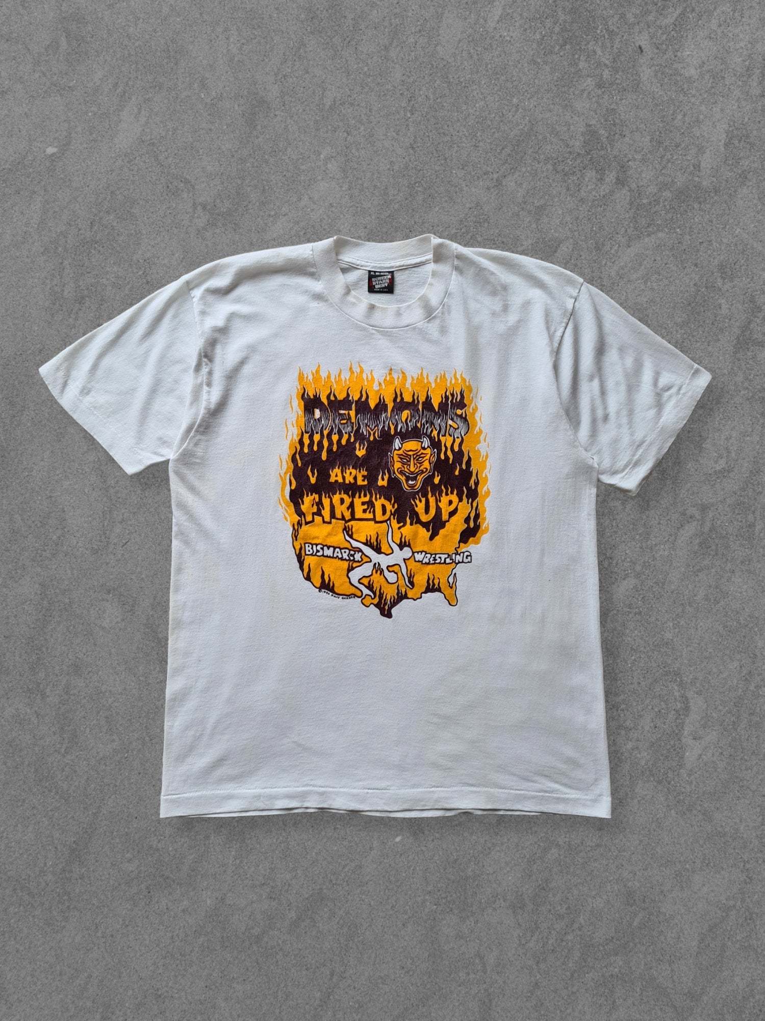 De vintage winkel met tweedehands kleding uit de thrift | 90s SCREEN STARS ''BISMARCK WRESTLING'' T-SHIRT [XL] T-SHIRT