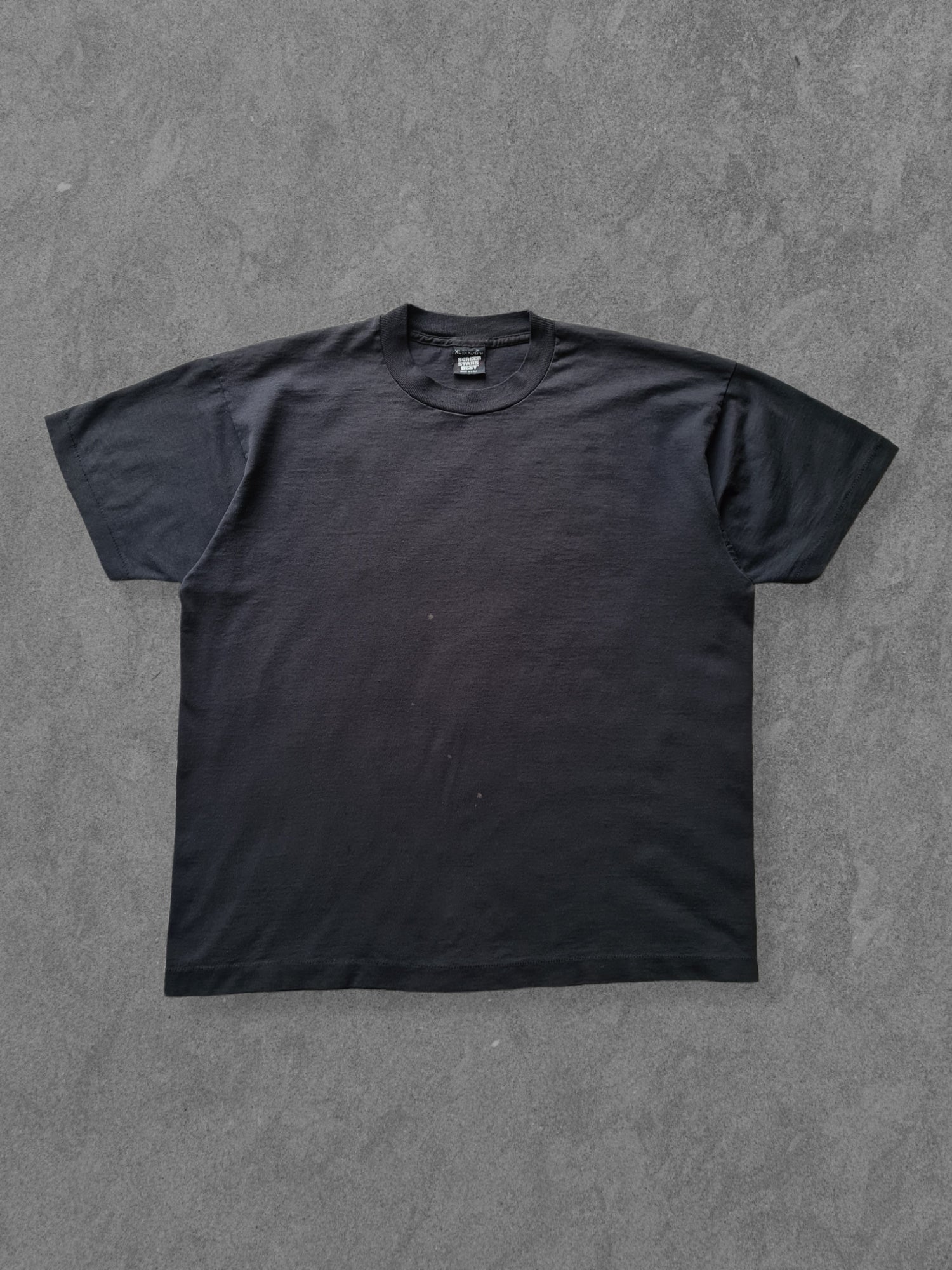 De vintage winkel met tweedehands kleding uit de thrift | 90s SCREEN STARS ''OLDE TOWNE PUB'' T-SHIRT [XL] T-SHIRT