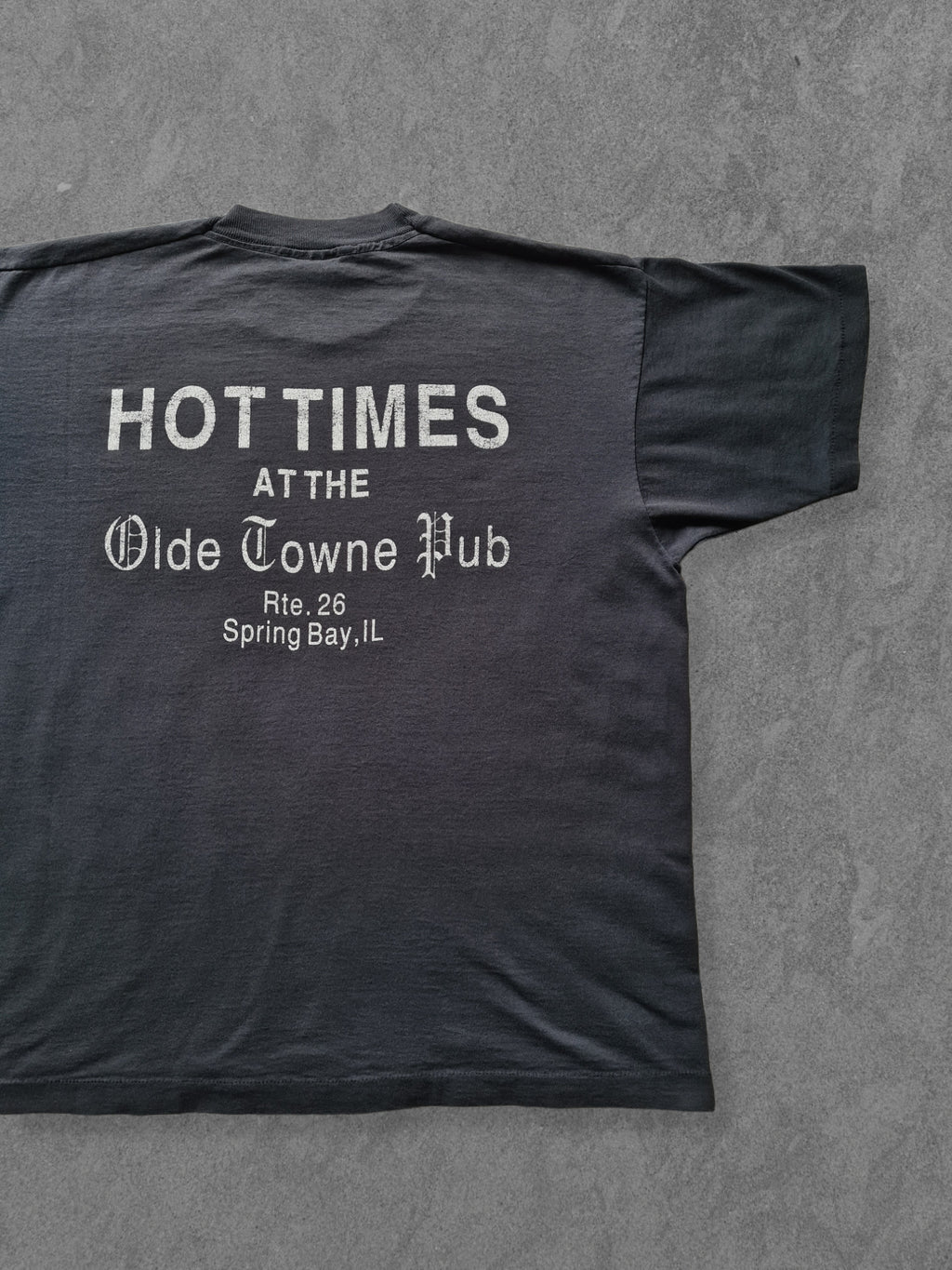 De vintage winkel met tweedehands kleding uit de thrift | 90s SCREEN STARS ''OLDE TOWNE PUB'' T-SHIRT [XL] T-SHIRT