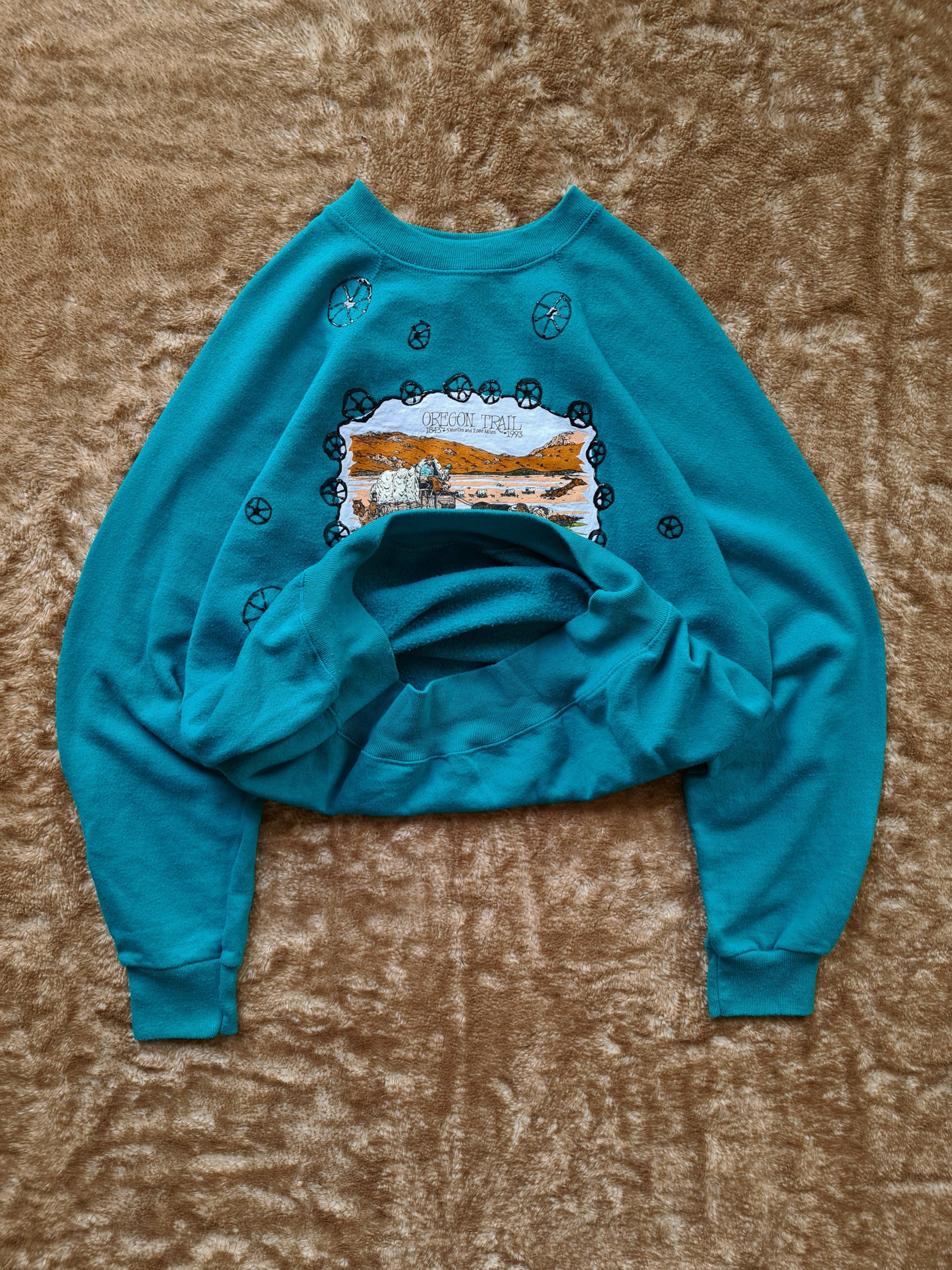 De vintage winkel met tweedehands kleding uit de thrift | 90s TULTEX ''OREGON TRAIL'' SWEATSHIRT [L] SWEATSHIRT